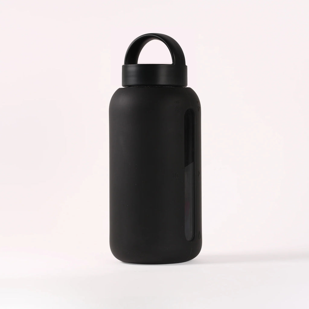 Hydration Tracking Glass Water Bottle in Black